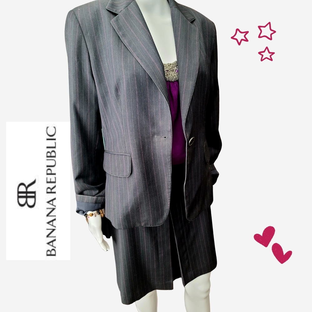 Banana Republic Charcoal Pinstripe Suit Set - Picture 4 of 11